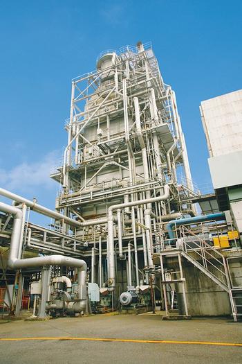 北越コーポレーションが保有する関東工場（市川）のガス排熱ボイラーの写真