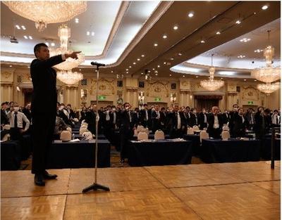 「個で取り組む安全・チームで取り組む安全」と題して講演を行う常磐大学申教授の写真