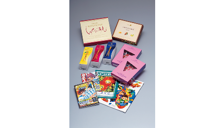 Examples of printed products such as catalogs, pamphlets, packages, and publication covers